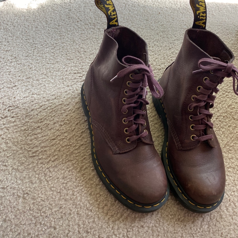Dr. Martens Pascal Reddish Brown